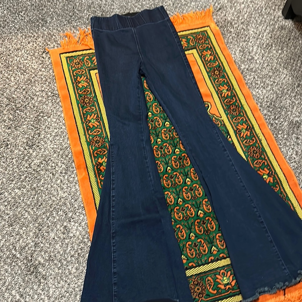 Three Bird Nest Bell Jeans